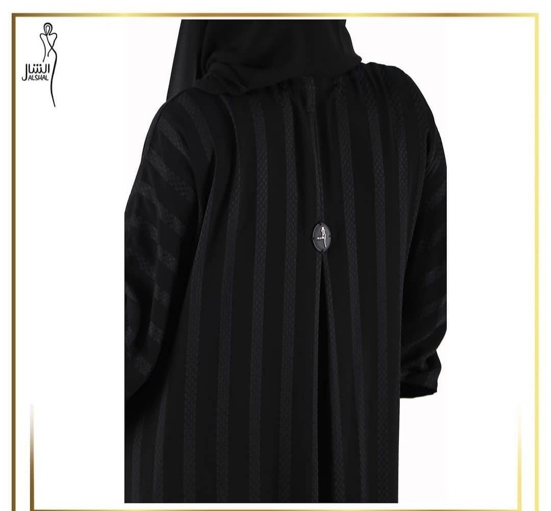as05 self printed hariri 62
back pleat - 3 badge