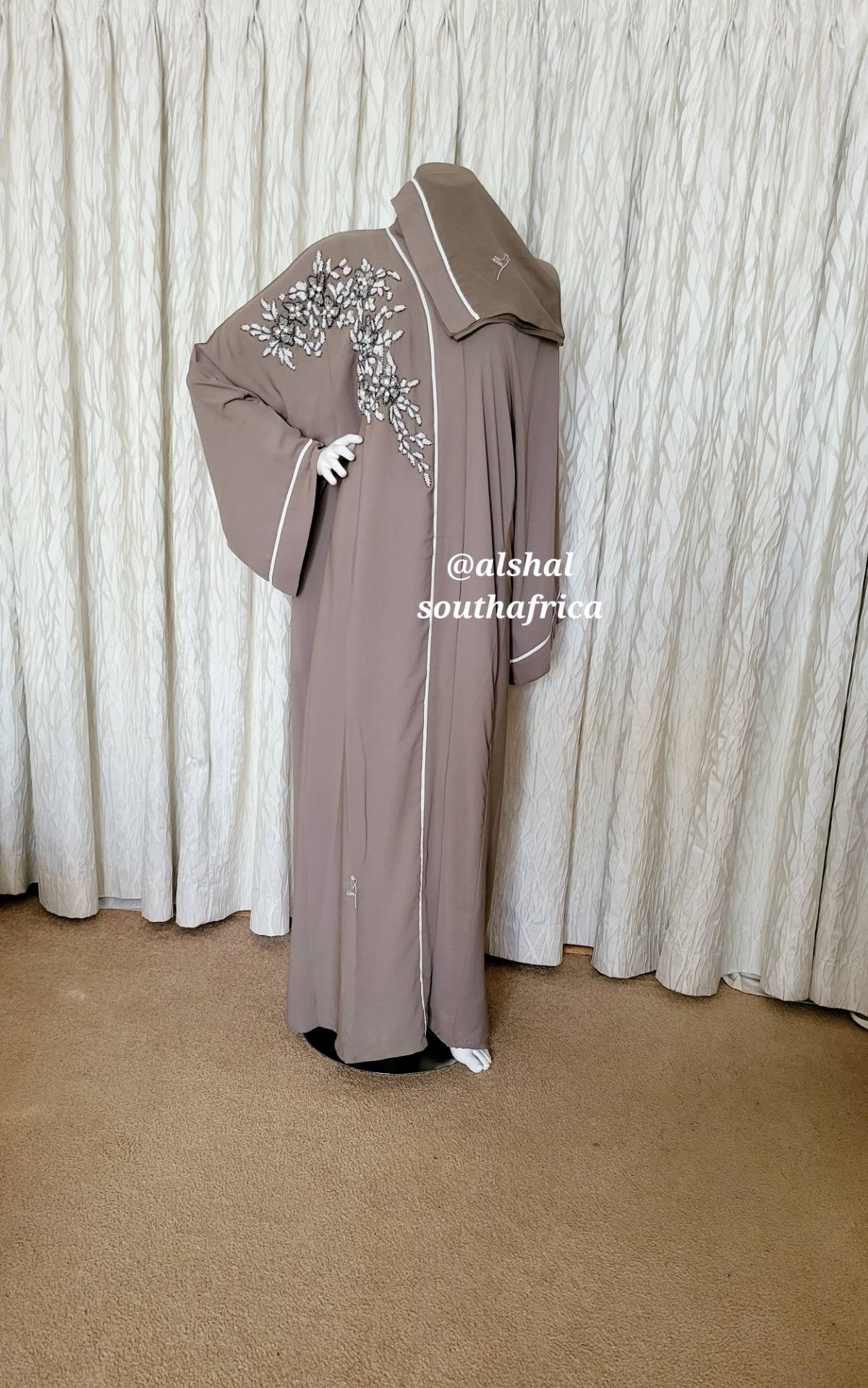 Al Shal abaya 58 60 62 - Image 4