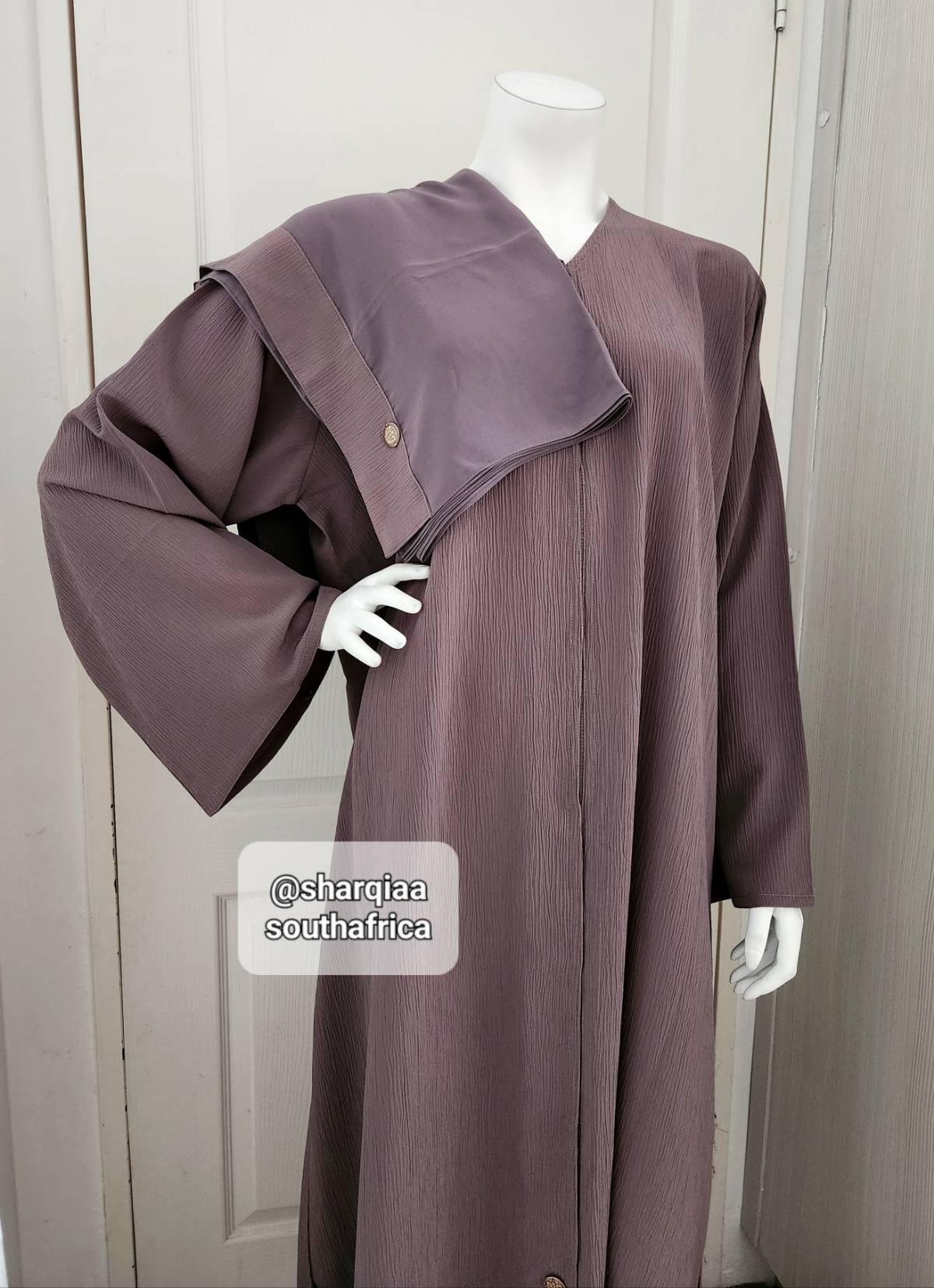 SC13 Taupe crinkle fabric 52 54 60