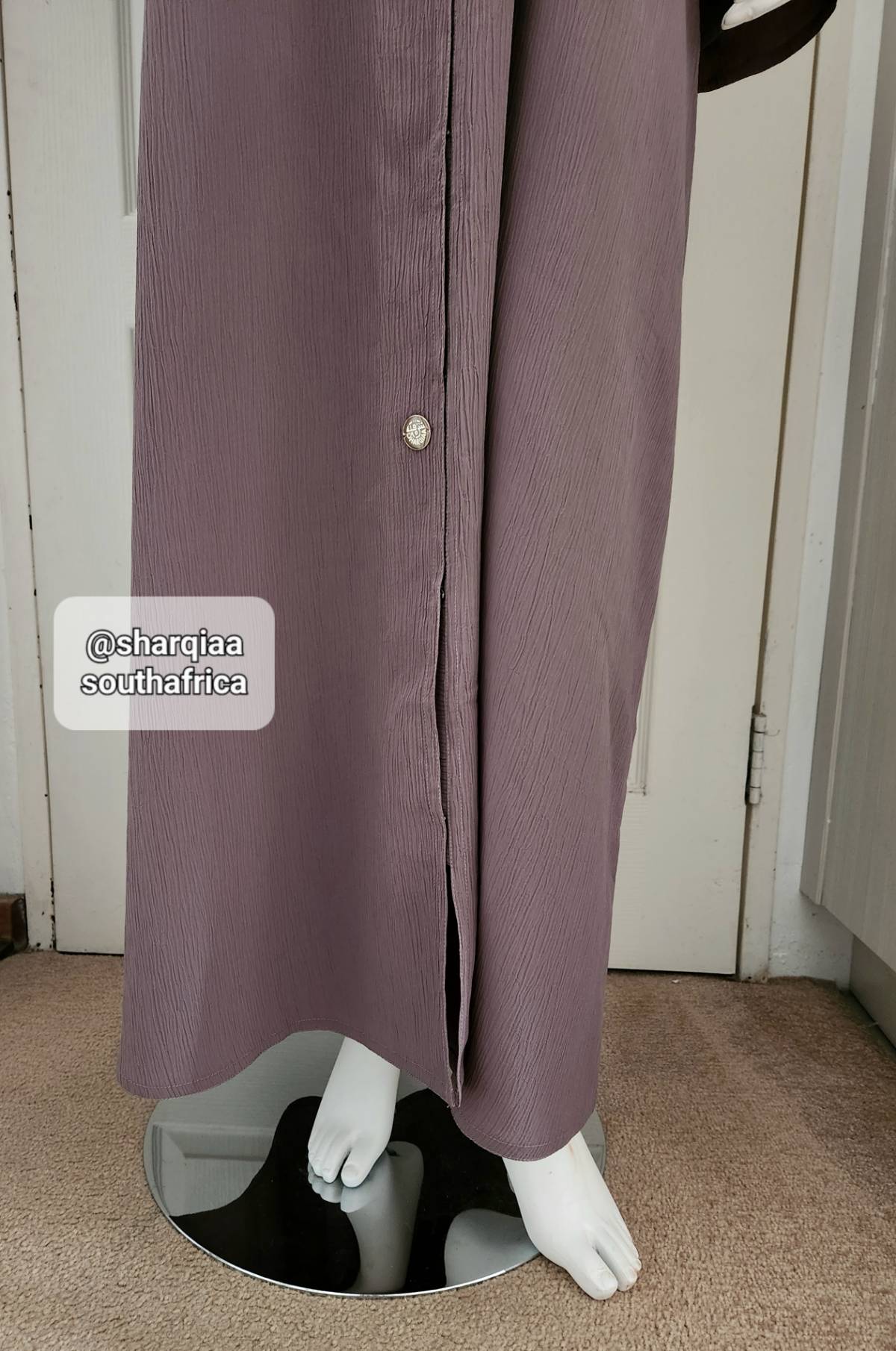 SC13 Taupe crinkle fabric 52 54 60 - Image 3