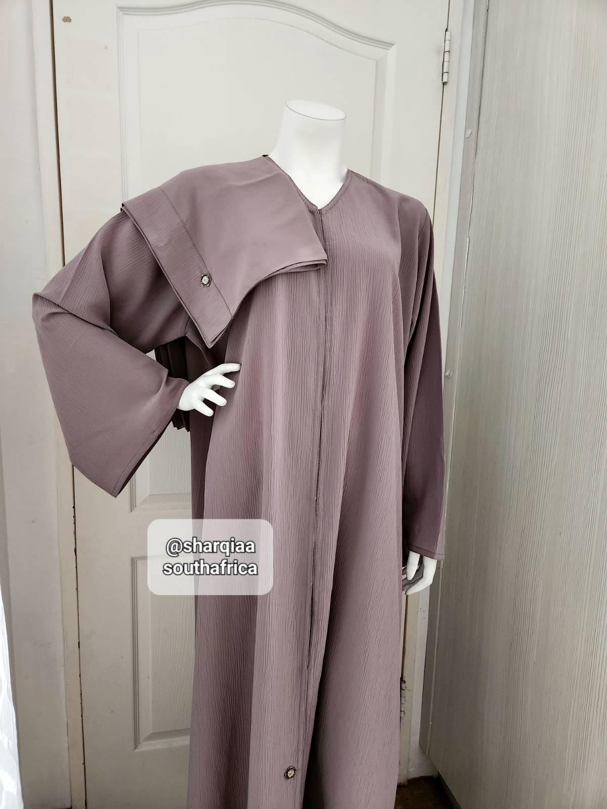 SC14 Latte crinkle fabric 60