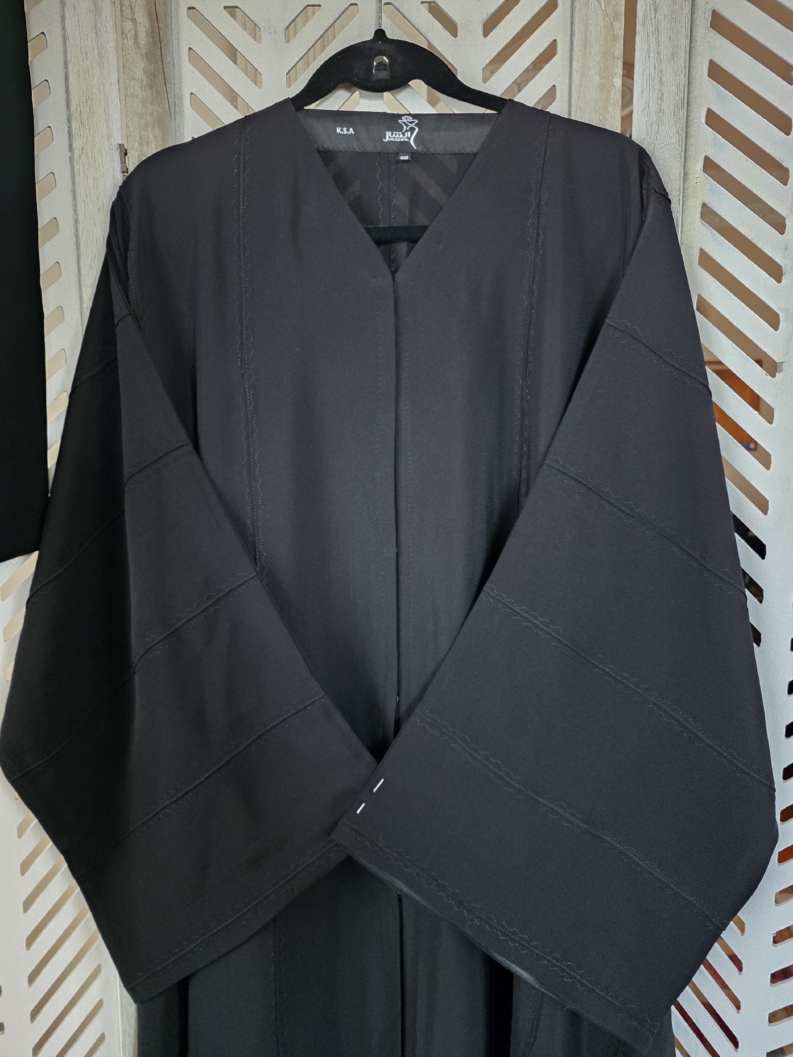 as09 salona black embroidery
52 54 56 58 60 62