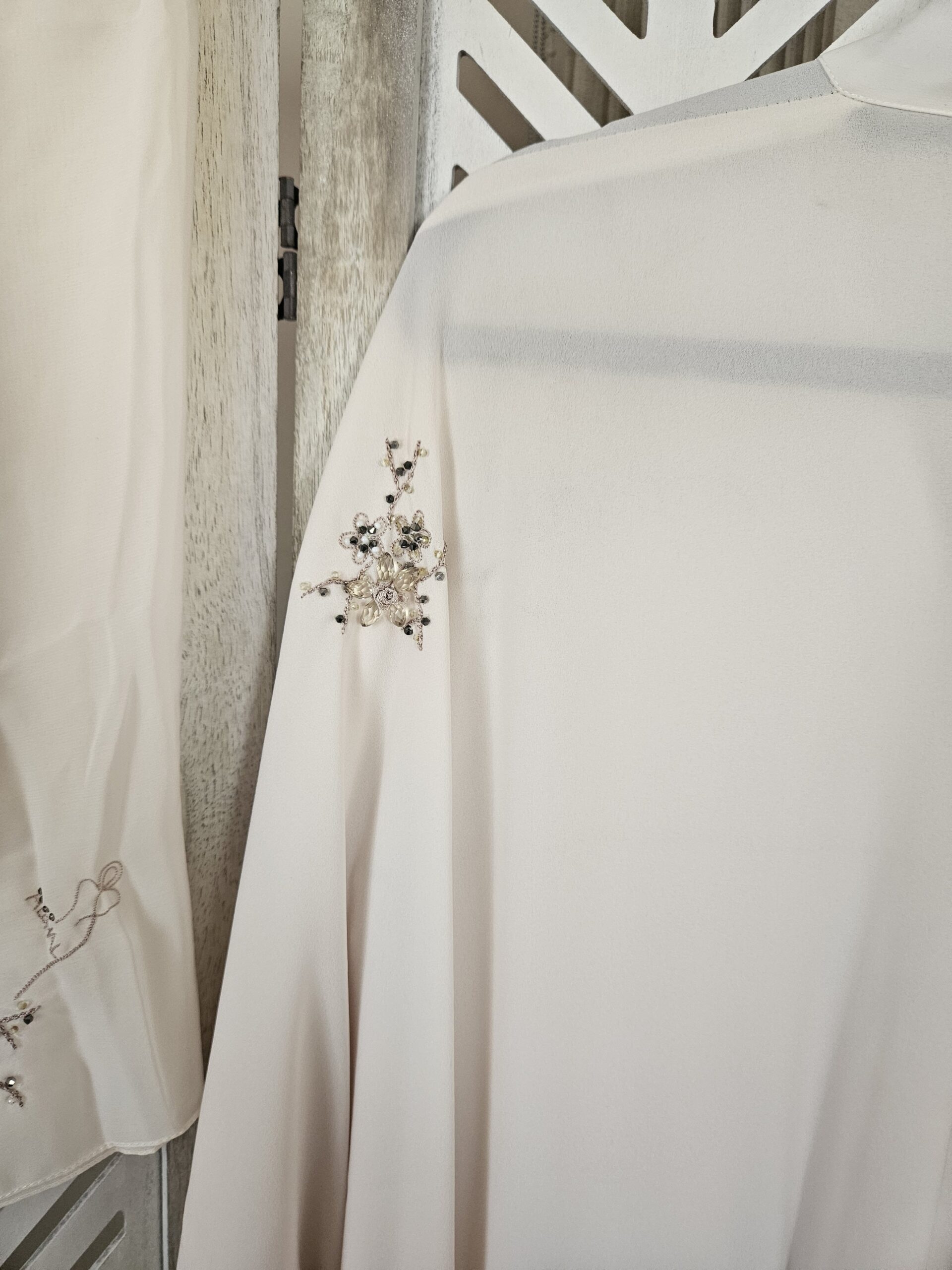Al Shal Cream Wrap Abaya Embellished Details - Image 3