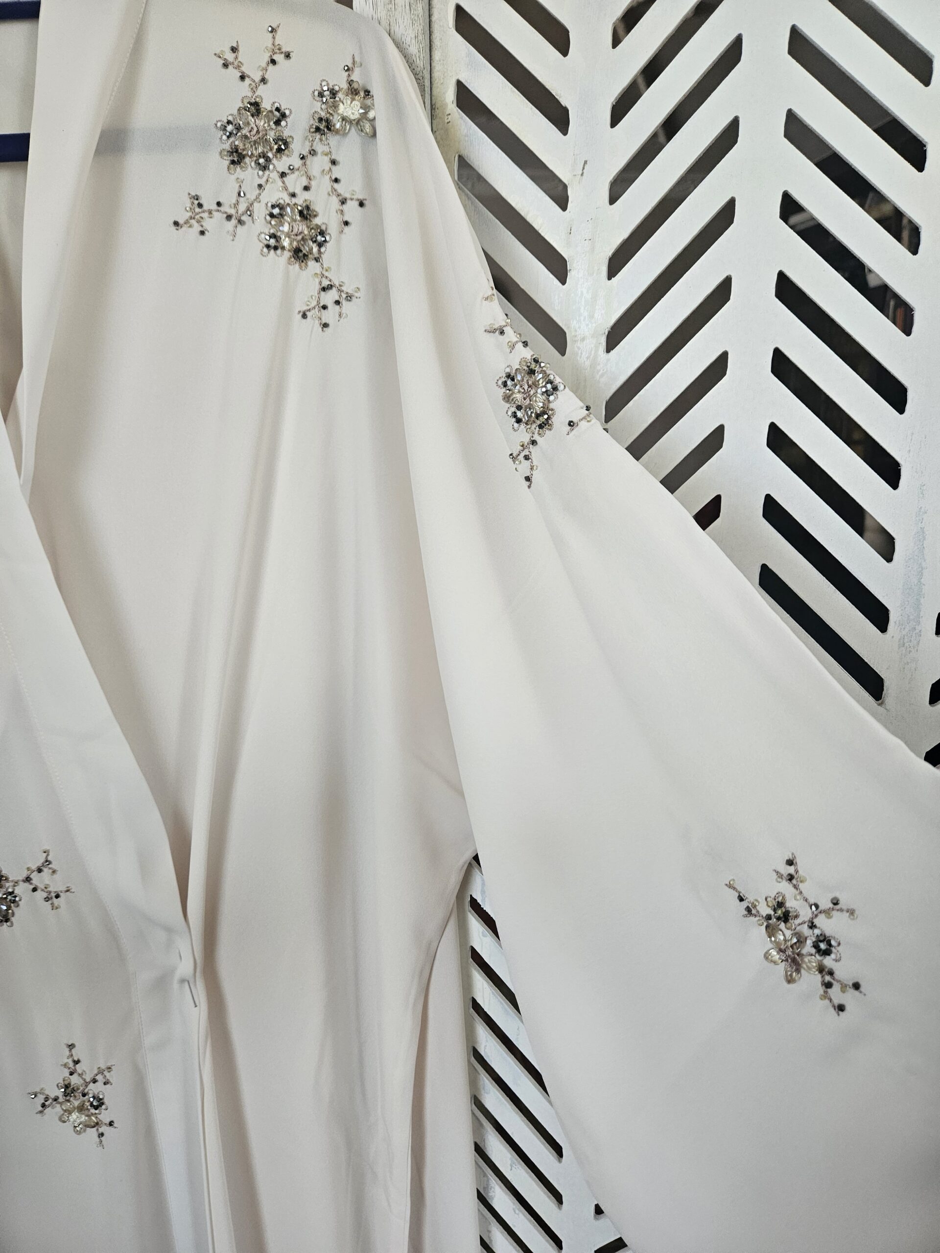 Al Shal Cream Wrap Abaya Embellished Details - Image 6