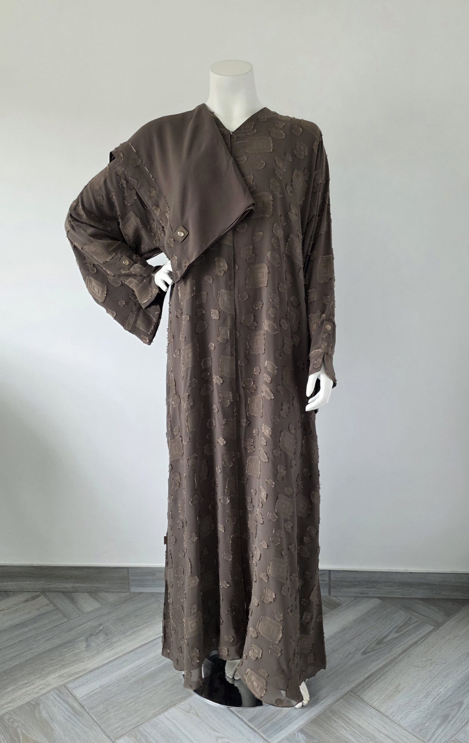 Sharqiaa Self Printed Abaya set Prairie Grass - Image 3