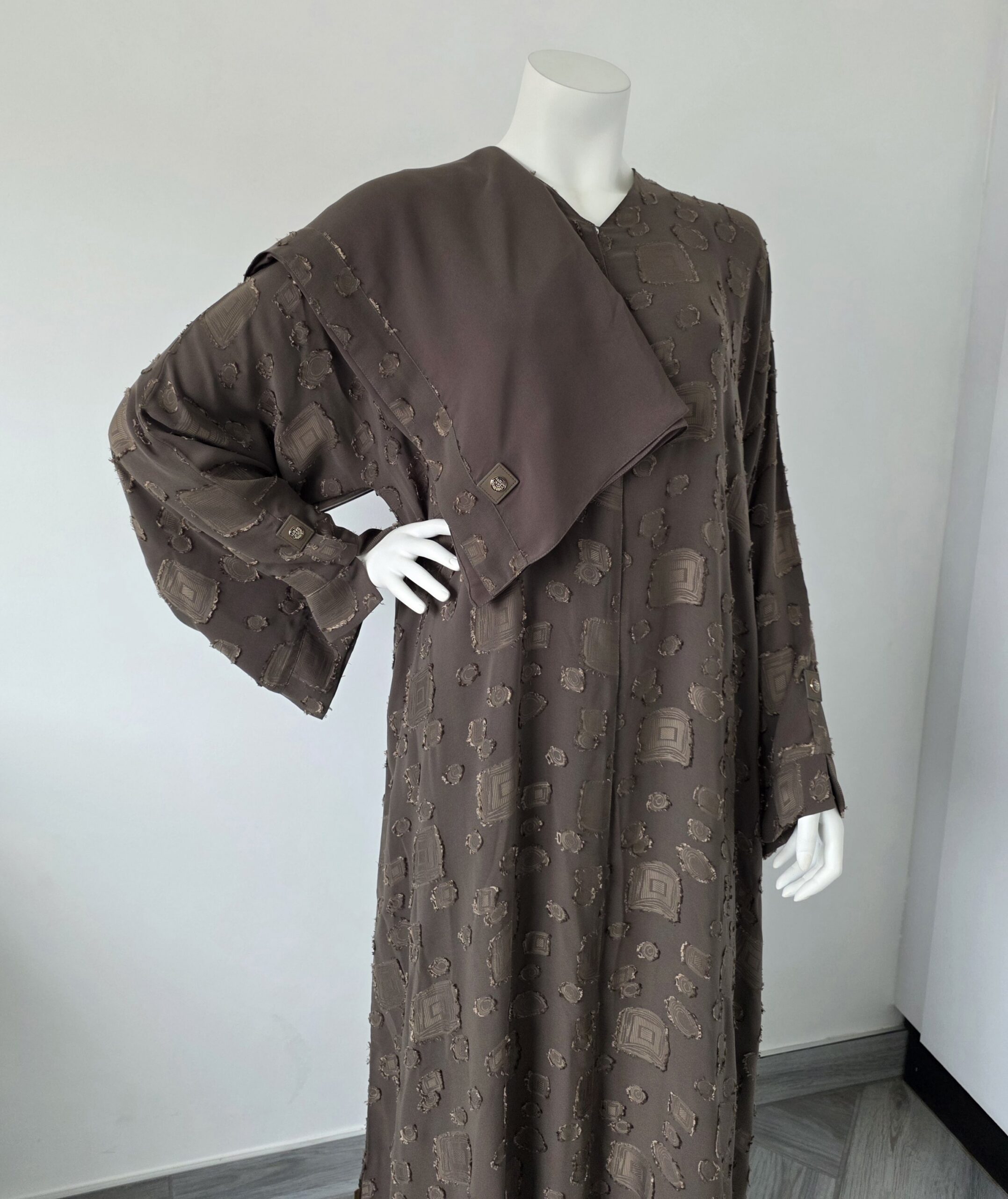 Sharqiaa Self Printed Abaya set Prairie Grass - Image 7