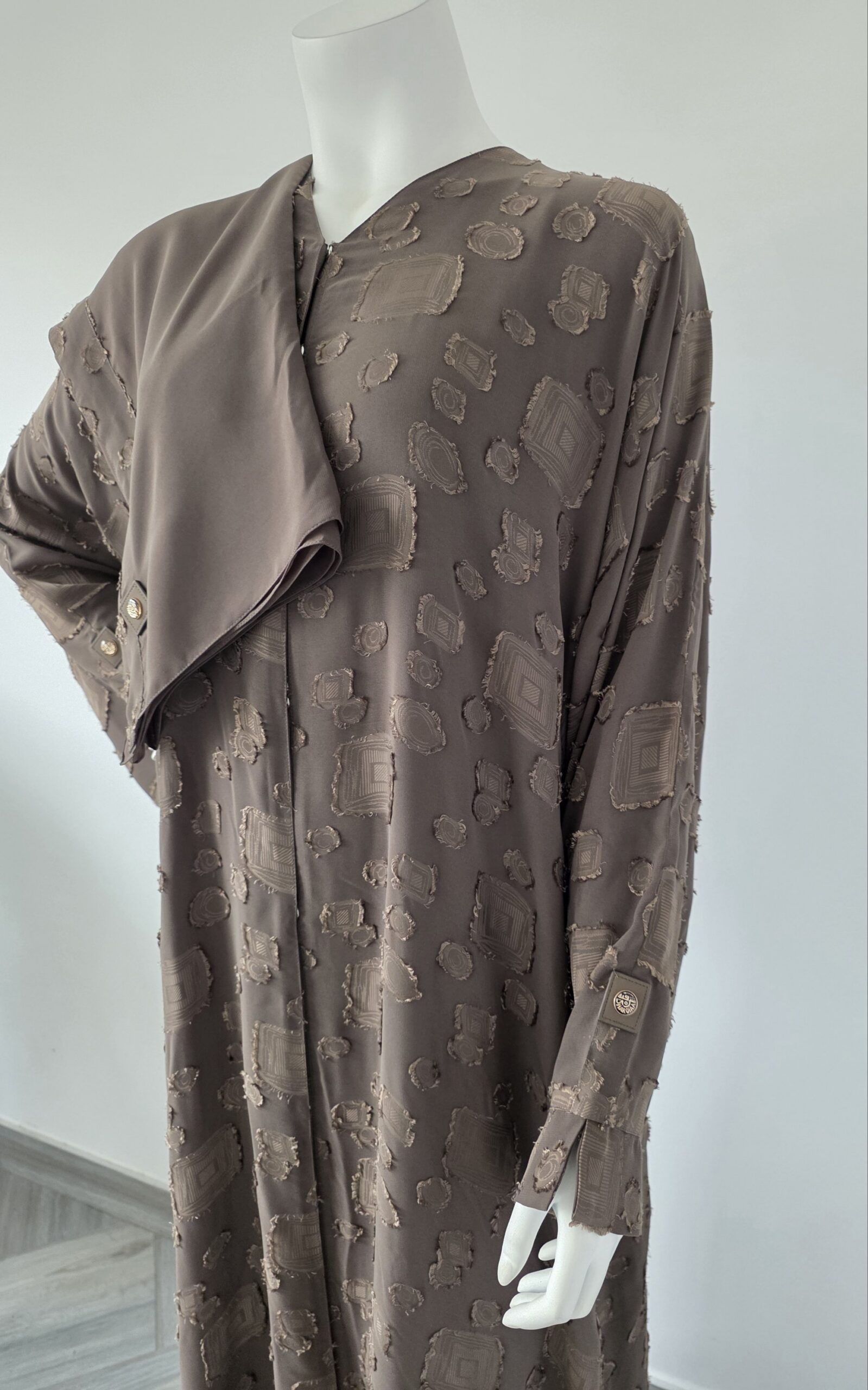 Sharqiaa Self Printed Abaya set Prairie Grass - Image 2